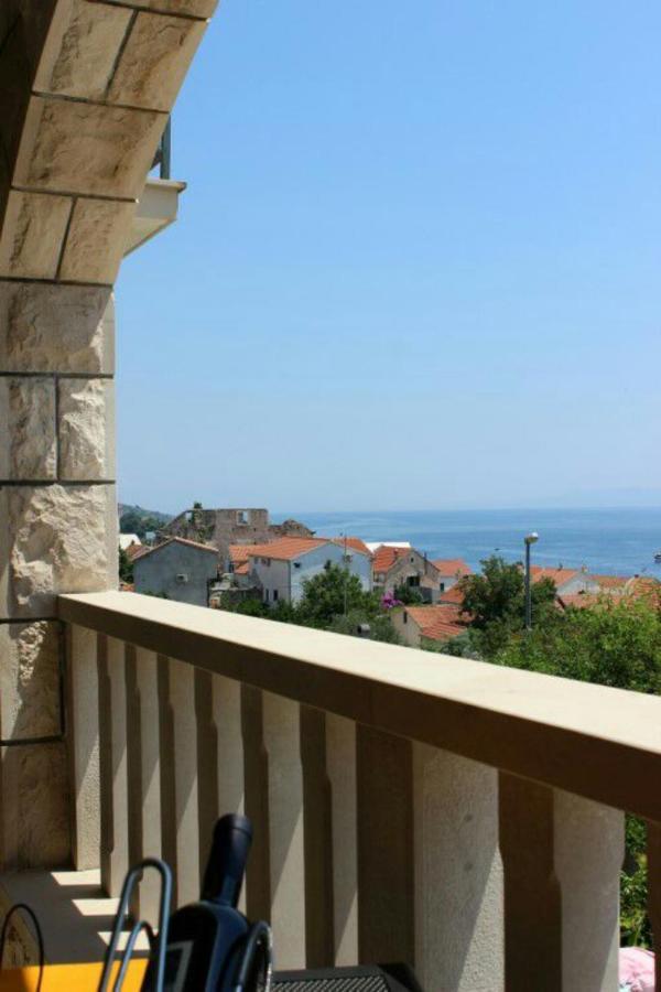Apartments Marin Bol Bagian luar foto